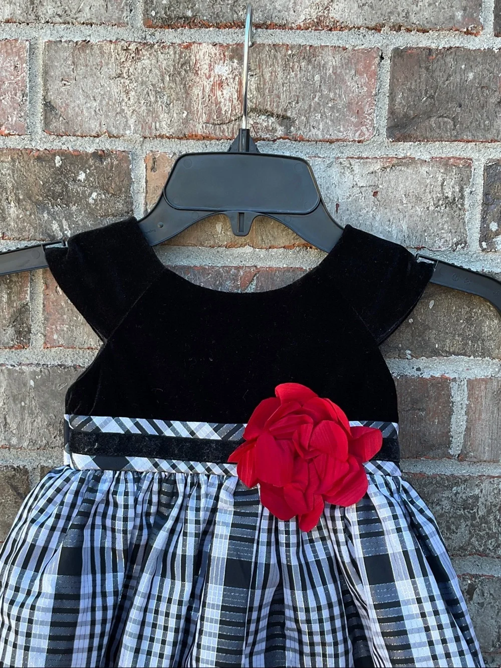 Take 50% OFF-Young Land Black Velvet Plaid Skirt Dress with Red Flower, Size-2T